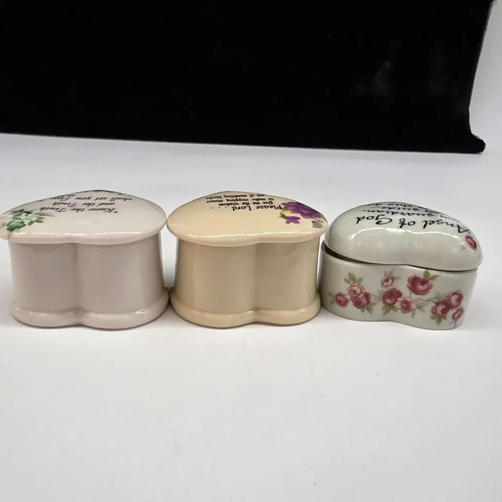 Heart Shaped Ceramic Keepsake Boxes With Inspirational Quotes & Floral Designs